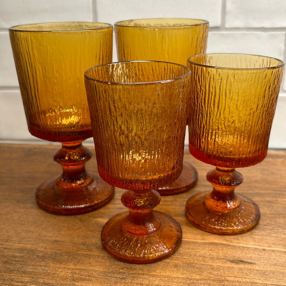 Vintage Ravenhead Siesta Mid Century Textured Stemmed Amber Glasses Set Of Four